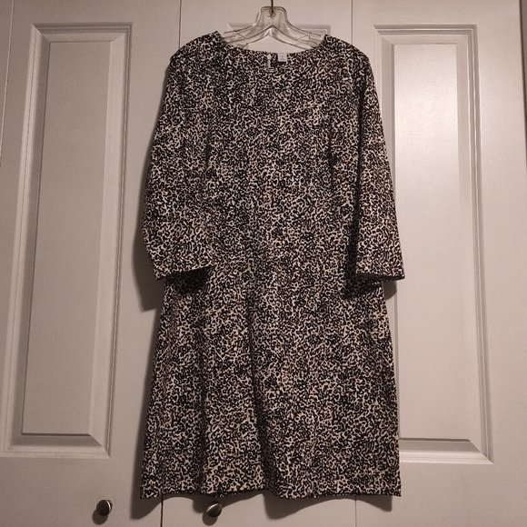 Old Navy Leopard Print Ponte-Knit 3/4 Sleeve Sheath Dress - Picture 1 of 5